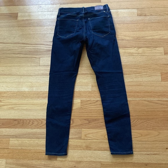 Lucky Brand Dark Wash Brooke Legging Jean in Size 4 Size 27 Jegging Skinny - Picture 7 of 11